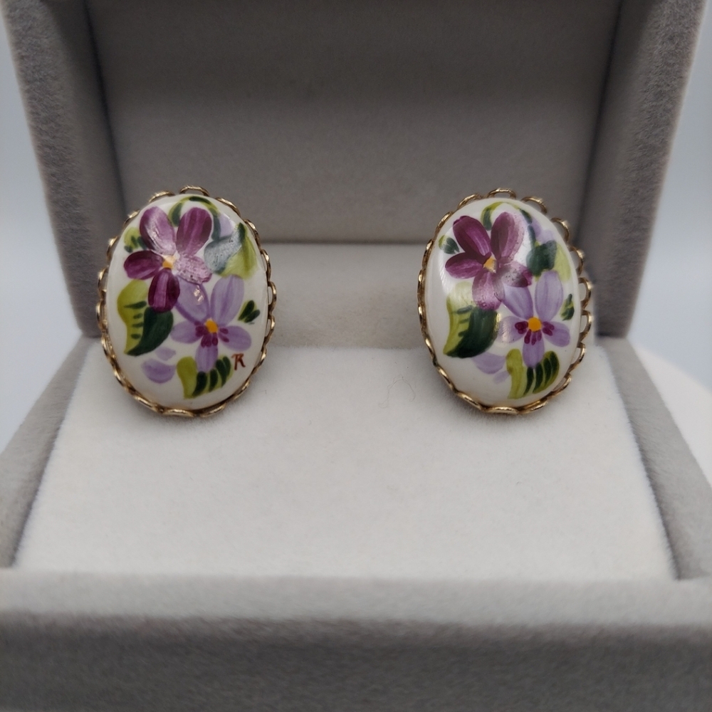 Floral Gold-Trimmed Earrings
